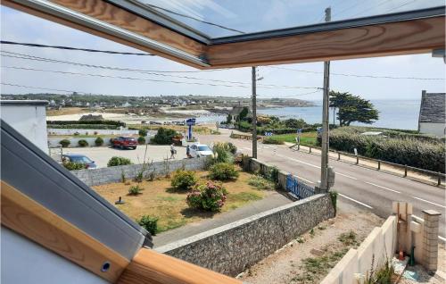 Stunning home in Plogoff with 2 Bedrooms