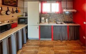 Maison de vacances Stunning home in Plogoff with 2 Bedrooms  29770 Plogoff Bretagne