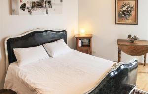 Stunning home in Plouarzel with 2 Bedrooms, WiFi and Indoor swimming pool