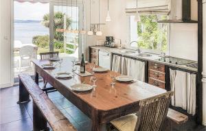 Stunning home in Pont LAbb with 3 Bedrooms and WiFi