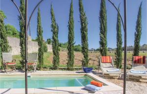 Stunning home in Pont Saint Esprit with 2 Bedrooms, WiFi and Outdoor swimming pool