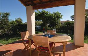 Stunning home in Prunete with 3 Bedrooms, WiFi and Outdoor swimming pool