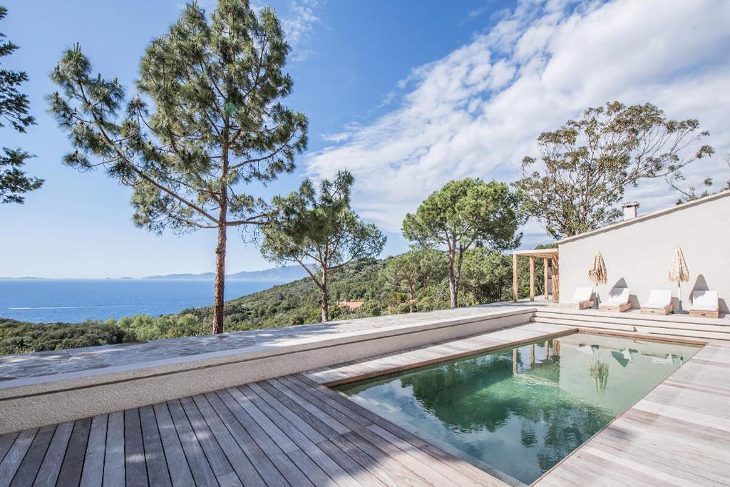 Stunning home in Puy Saint Martin with WiFi, Private swimming pool and Outdoor swimming pool 26450 Puy-Saint-Martin