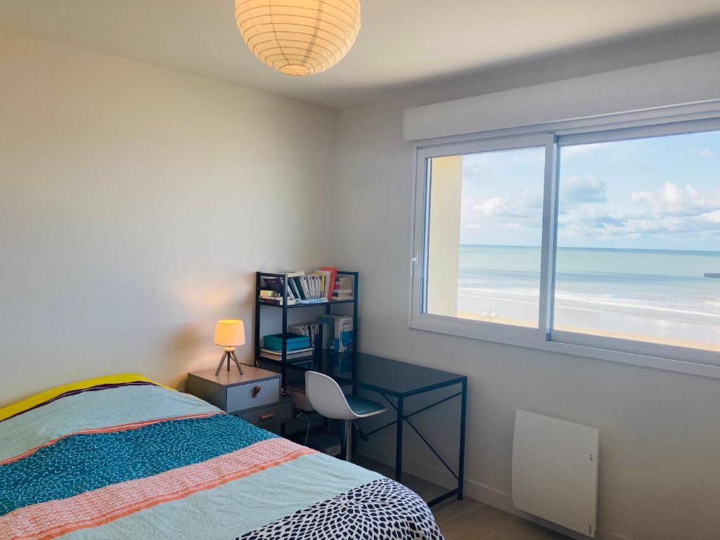 Stunning home in Quettehou with WiFi 50630 Quettehou