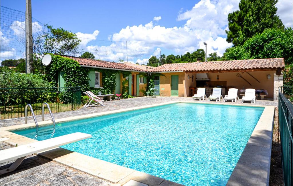 Maison de vacances Stunning home in Roussillon with 3 Bedrooms, WiFi and Outdoor swimming pool  84220 Roussillon