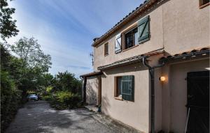 Stunning home in Saint-Jeannet with Outdoor swimming pool, WiFi and 5 Bedrooms
