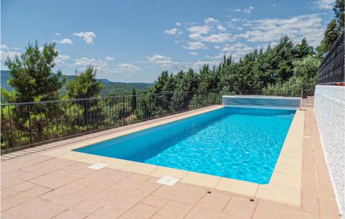 Stunning home in Saint-Paul-en-Fort with WiFi, Outdoor swimming pool and Swimming pool