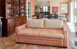 Stunning home in Saint-Paul-en-Fort with WiFi, Outdoor swimming pool and Swimming pool
