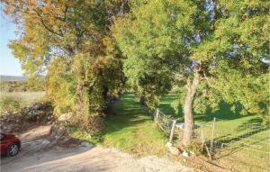 Stunning home in Saint Pierre de la Fag with 3 Bedrooms