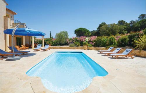 Stunning home in Saint Raphael with Jacuzzi, WiFi and Private swimming pool