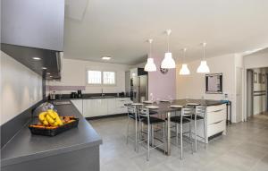 Stunning home in Salernes with WiFi, Private swimming pool and Outdoor swimming pool