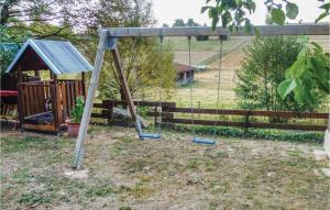 Stunning home in Schlitz-Rimbach with 2 Bedrooms