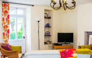 Stunning home in Scill with 2 Bedrooms, WiFi and Heated swimming pool