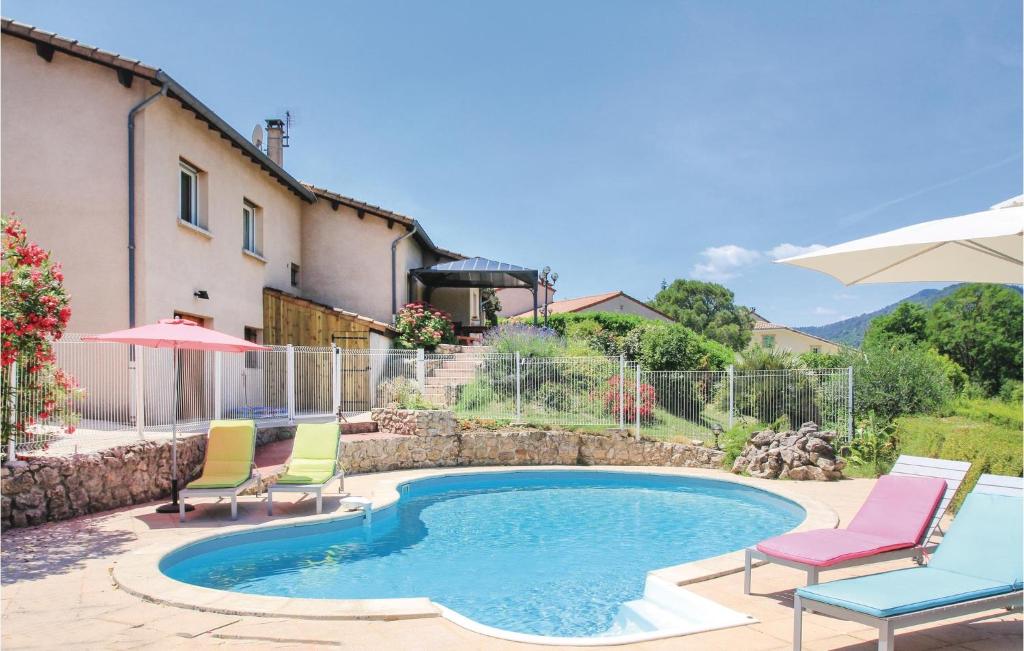 Stunning home in St Fortunat s-Eyrieux with 5 Bedrooms, WiFi and Outdoor swimming pool , 07360 Saint-Fortunat-sur-Eyrieux