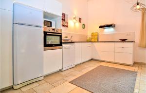 Stunning home in Tavel with 2 Bedrooms, WiFi and Outdoor swimming pool