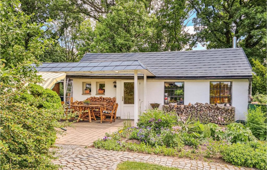 Stunning home in Tharandt with WiFi and 1 Bedrooms , 01737 Tharandt