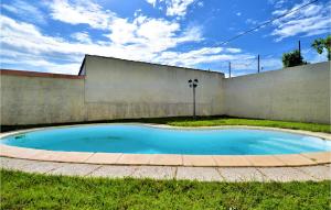 Stunning home in Vauvert with 3 Bedrooms, WiFi and Outdoor swimming pool