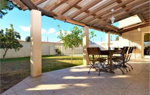 Stunning home in Vauvert with 3 Bedrooms, WiFi and Outdoor swimming pool