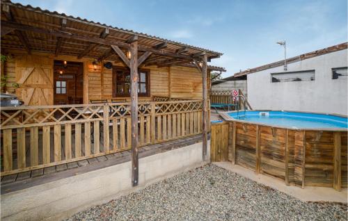 Stunning home in VENTISERI with Outdoor swimming pool, 2 Bedrooms and WiFi