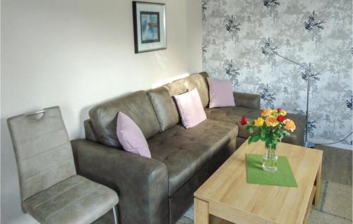 Stunning home in Wurster Nordseekste with 2 Bedrooms and WiFi