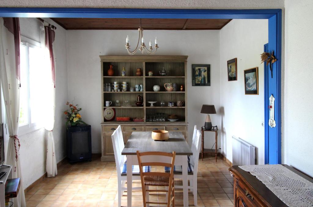 Stunning home in Wurster Nordseekste with 2 Bedrooms and WiFi 27639 Schottwarden