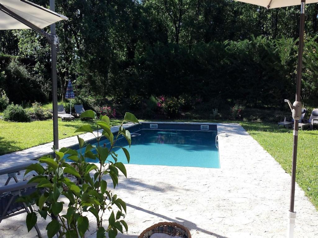 Stunning villa with private swimming pool and large garden , 82150 Montaigu-de-Quercy
