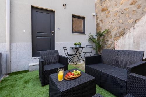 Stylish Duplex House - Terrace & River View