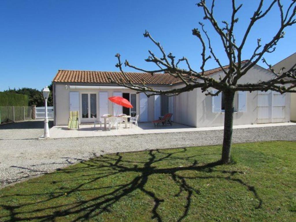 Stylish Holiday Home with Private Swimming Pool in Dordogne