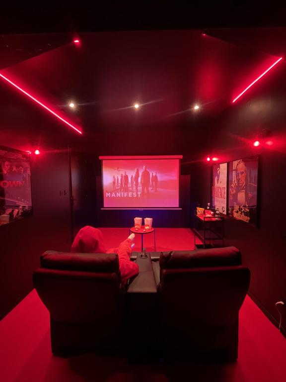 Maison de vacances Suite cinéma et jacuzzi privé 9 rue des petites fabriques 77000 Melun