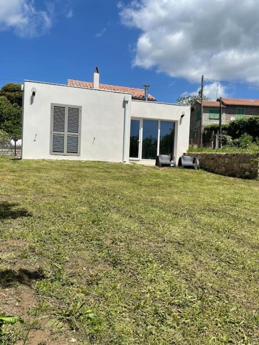 Suite cinéma et jacuzzi privé 77000 Melun