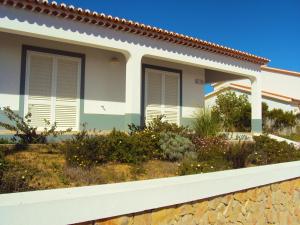 Maison de vacances Summer House Clavelina de Mar Urbanização Vale da Telha Setor G, 176 8670-156 Aljezur Algarve