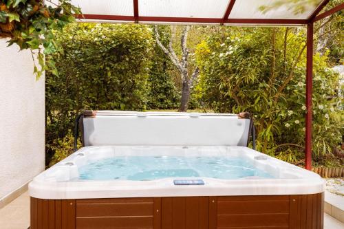 Sumptuous house of 120m with GARDEN and JACUZZI