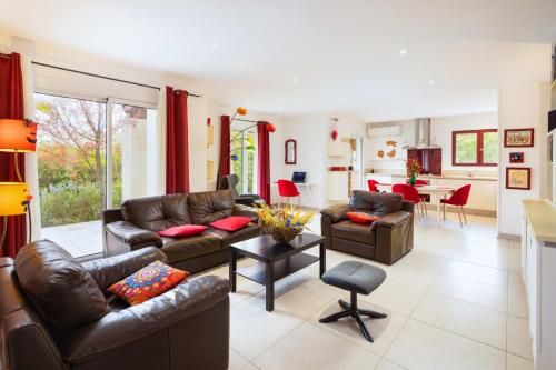 Sumptuous house of 120m with GARDEN and JACUZZI