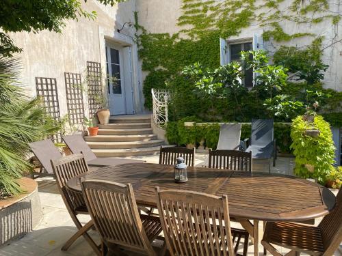 Sunny Historic House in Canal du Midi Village with Pool near Beaches