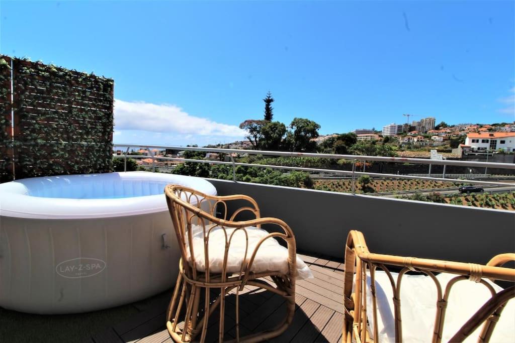 Maison de vacances Sunny house few minutes from City Center 11 Rua Nova da Levada do Cavalo 9000-174 Funchal