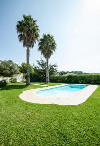 Sunny Meco House -4 bedroom house with pool