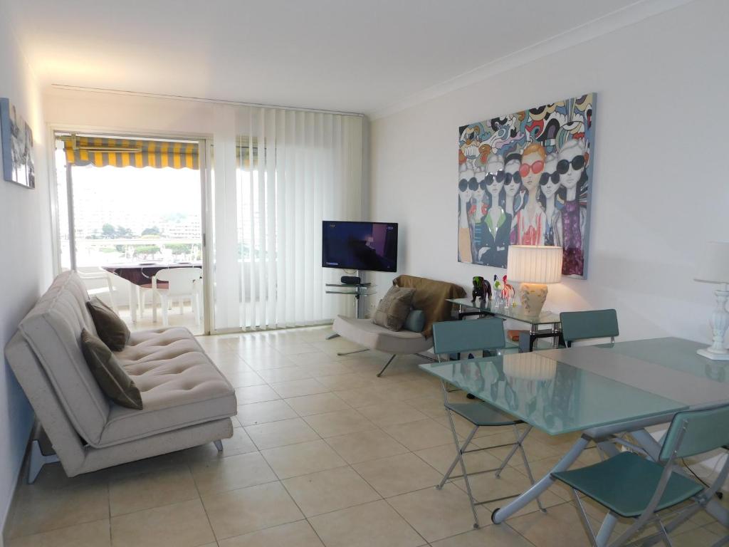 Sunny Studio 2 2775-247 Parede