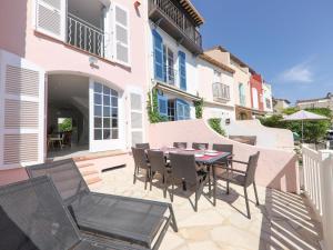 Maison de vacances Superb holiday home in Port Grimaud with jetty  83310 Grimaud Provence-Alpes-Côte d\'Azur