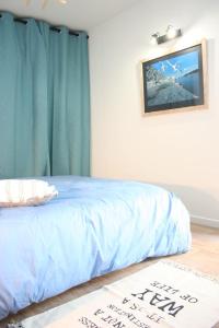 Superbe Maison 4 personnes entre le port et le centre, COUR PRIVATIVE, WiFi & Netflix gratuits