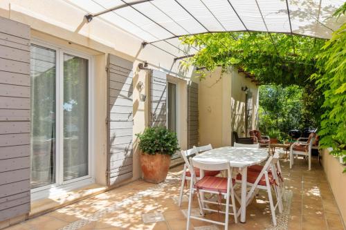 Superbe maison avec terrasse et piscine - Villeneuve-lès-Avignon - Welkeys