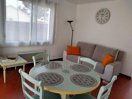 Sympathique maison pour des vacances Hilairoises