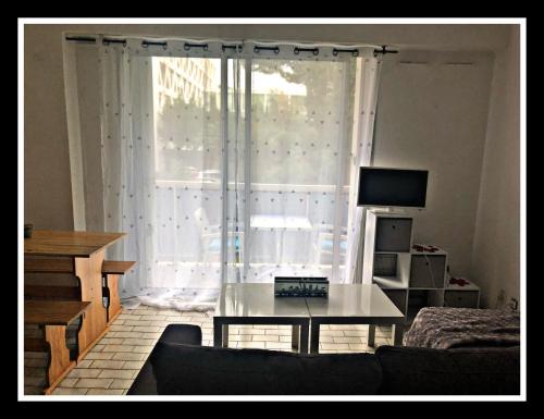 T1 apartment, seaside, near restaurants, shops, activities, casino