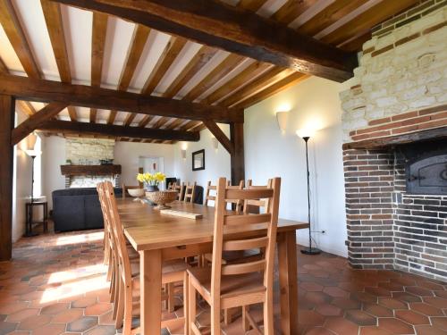 Tasteful Holiday Home in Sormery with Swimming Pool