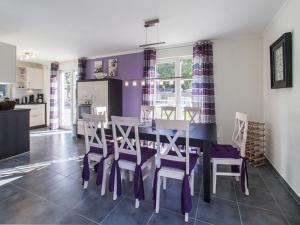 Thatched Holiday Home in Rerik with Terrace