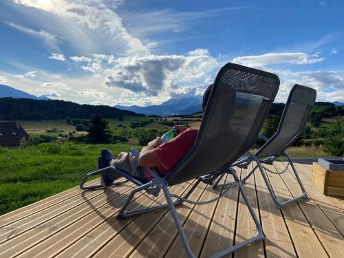 The Eagle's View - house with mountain view