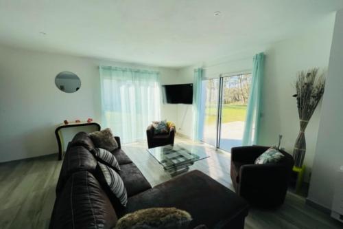 The holiday road - 85m with spa and garden