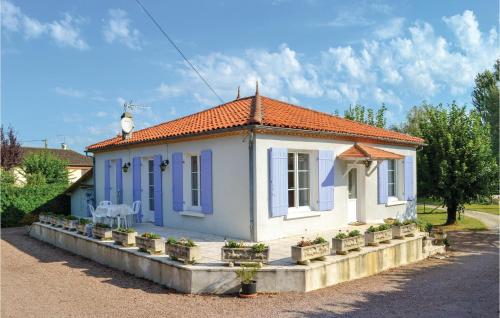Three-Bedroom Holiday Home in Bassillac