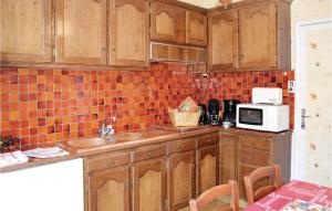 Three-Bedroom Holiday Home in Bassillac
