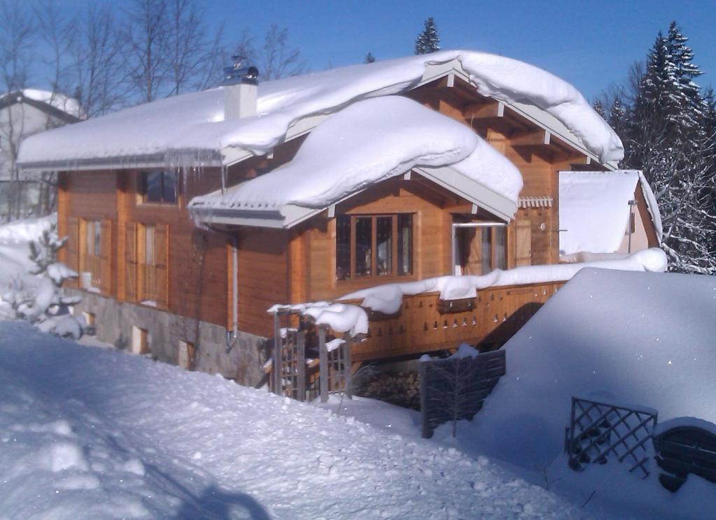 Three-Bedroom Holiday Home in Calcatoggio 20111 Calcatoggio