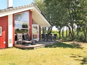 Three-Bedroom Holiday home in Großenbrode 1